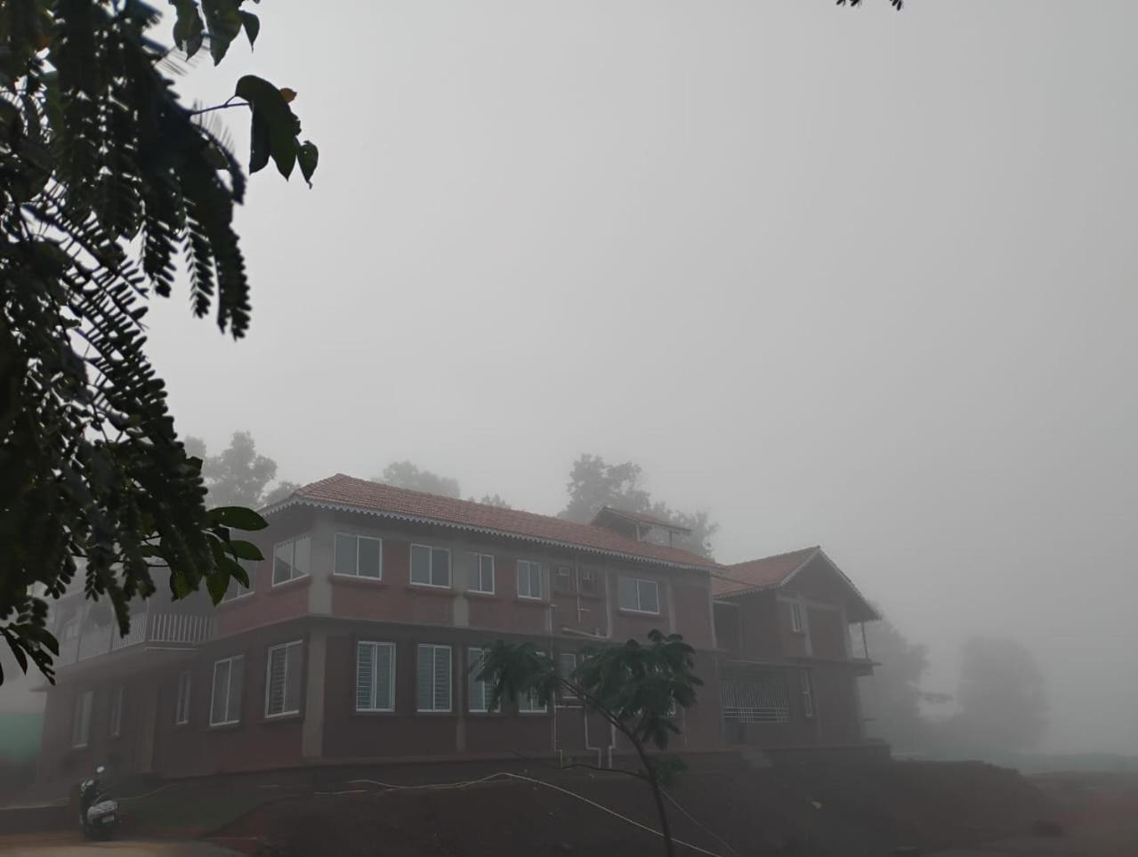 Vanvarsha Resort Chandoli Екстер'єр фото